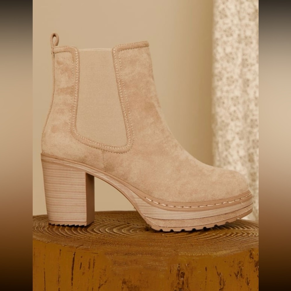 Sonata Platform Booties
